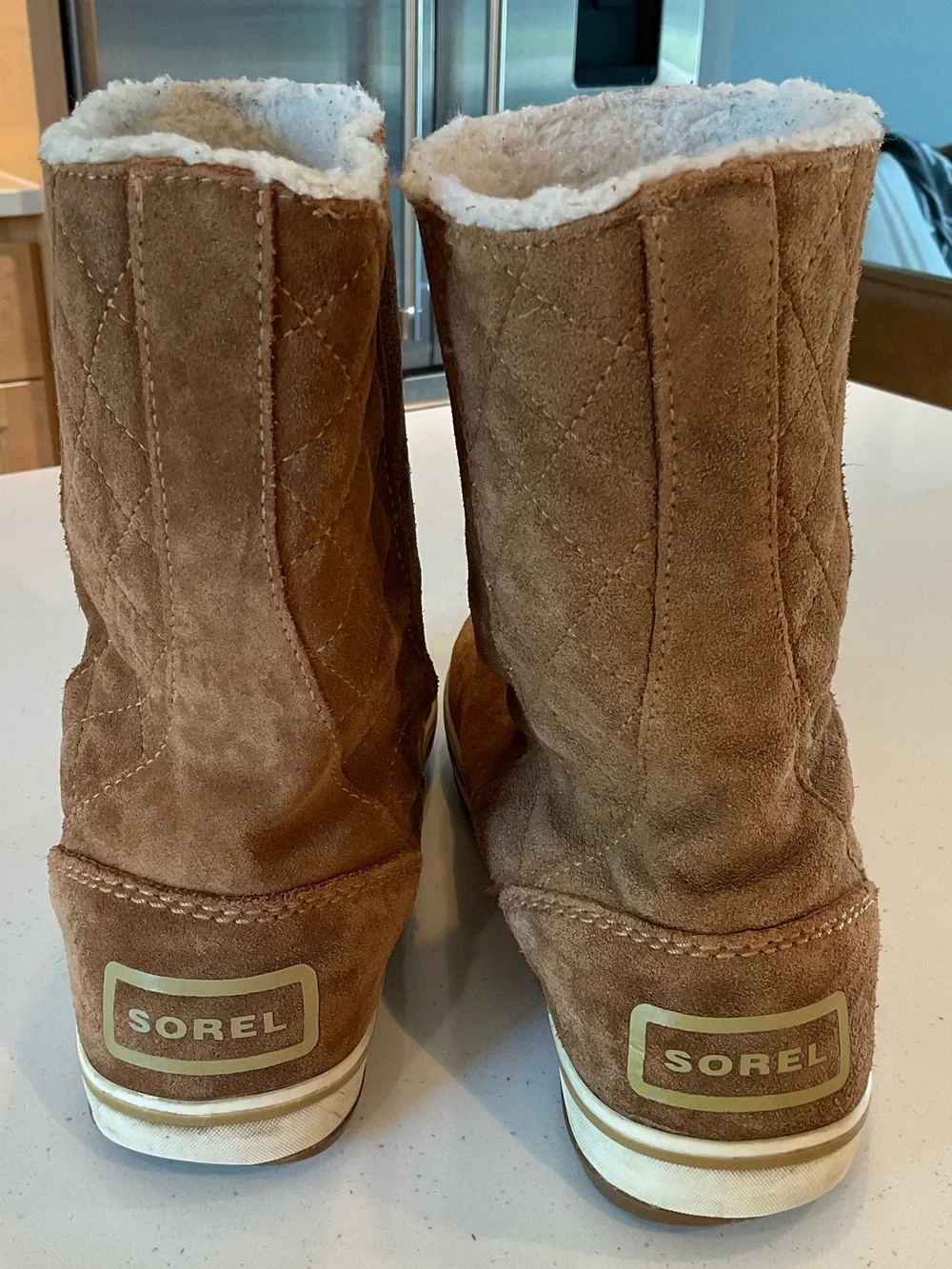 Sorel Suede Pull-On Boots, 7.5, GUC